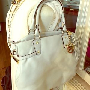 💕Michael Kors White Leather bag